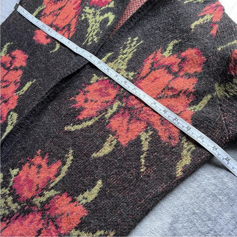 Free People Flower Power Boho Knit Cardigan Sz LARGE Wool Alpaca Blend Red Black - Picture 10 of 15